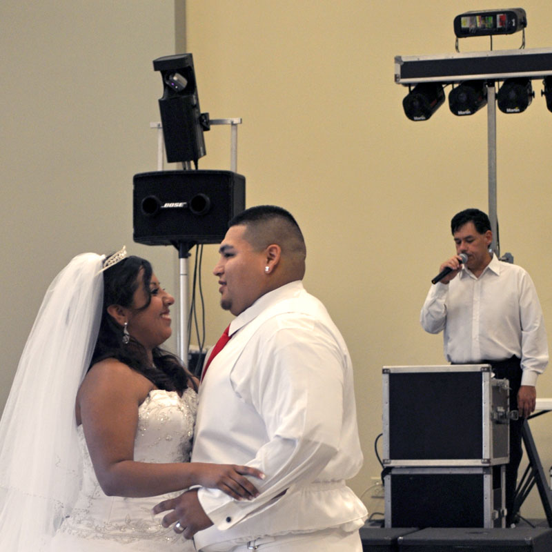 wedding dj announcing first dance